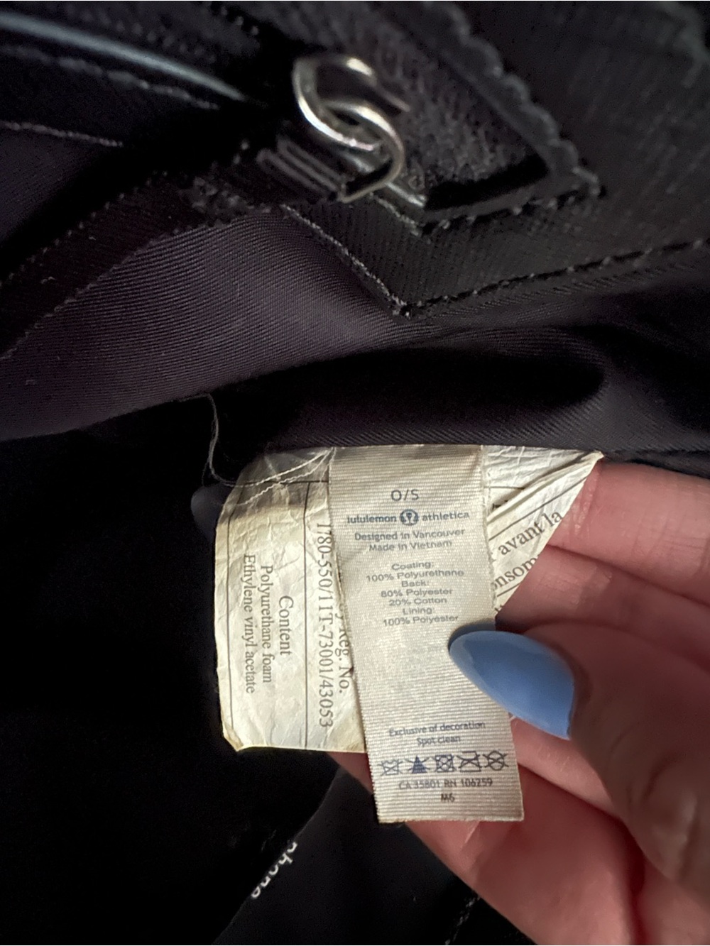 Lululemon All Day Tote Black Crossbody Bag with Strap - Picture 8 of 10